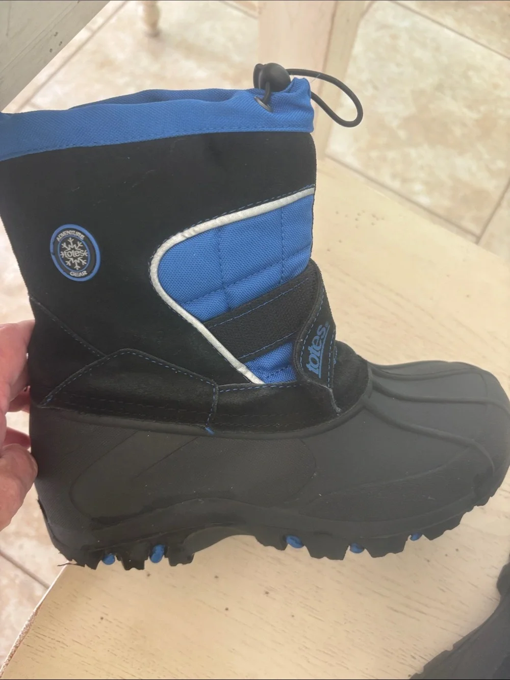 totes Kids' Black and Blue Insulated Snow Boots